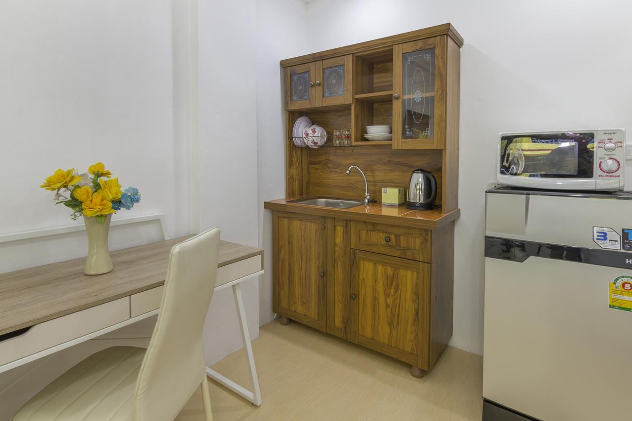 Kontiki Guesthouse Jomtien Beach Eksteriør billede