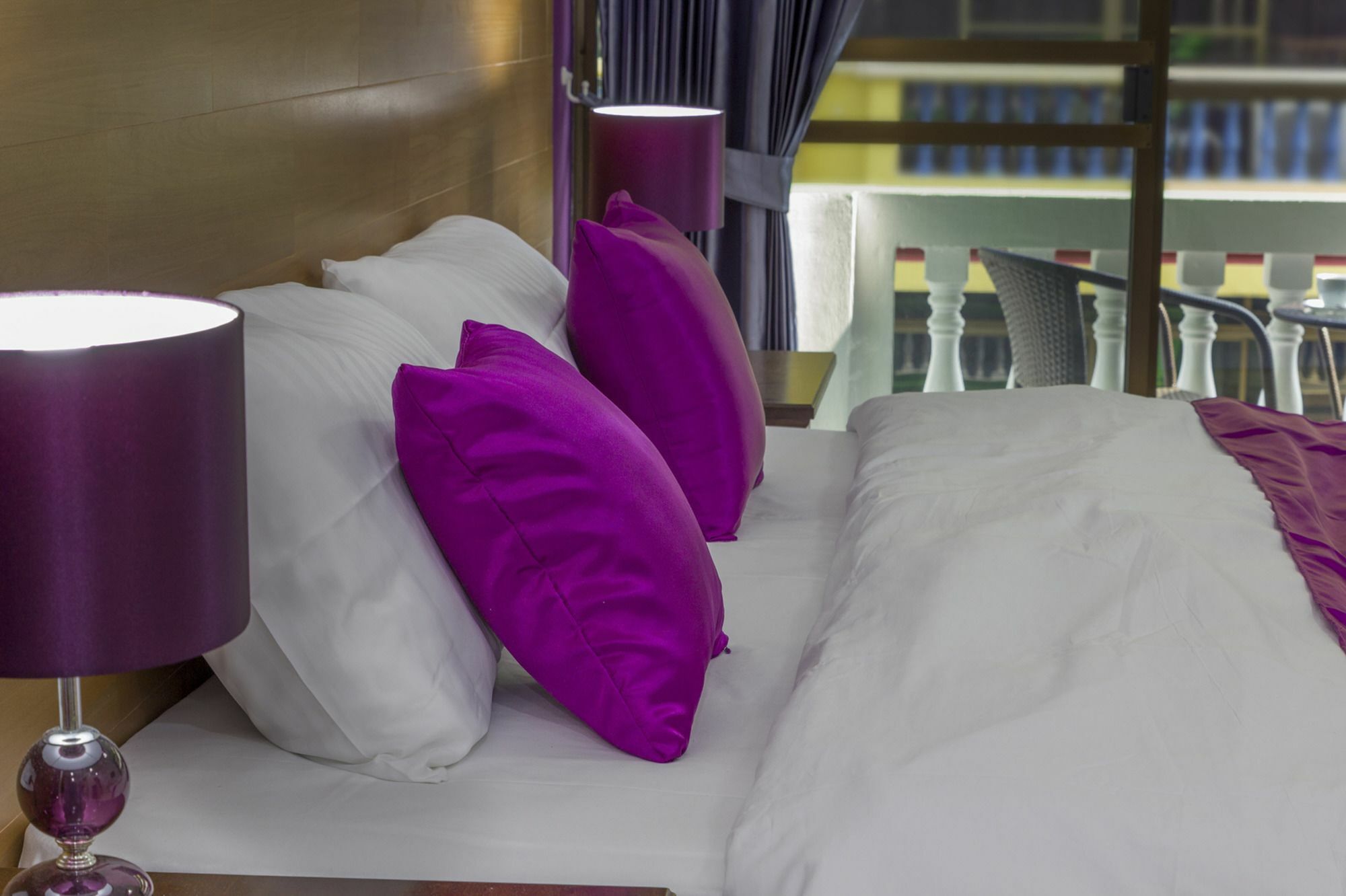 Kontiki Guesthouse Jomtien Beach Eksteriør billede